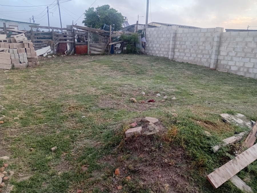 1 Bedroom Property for Sale in Kwanonqaba Western Cape